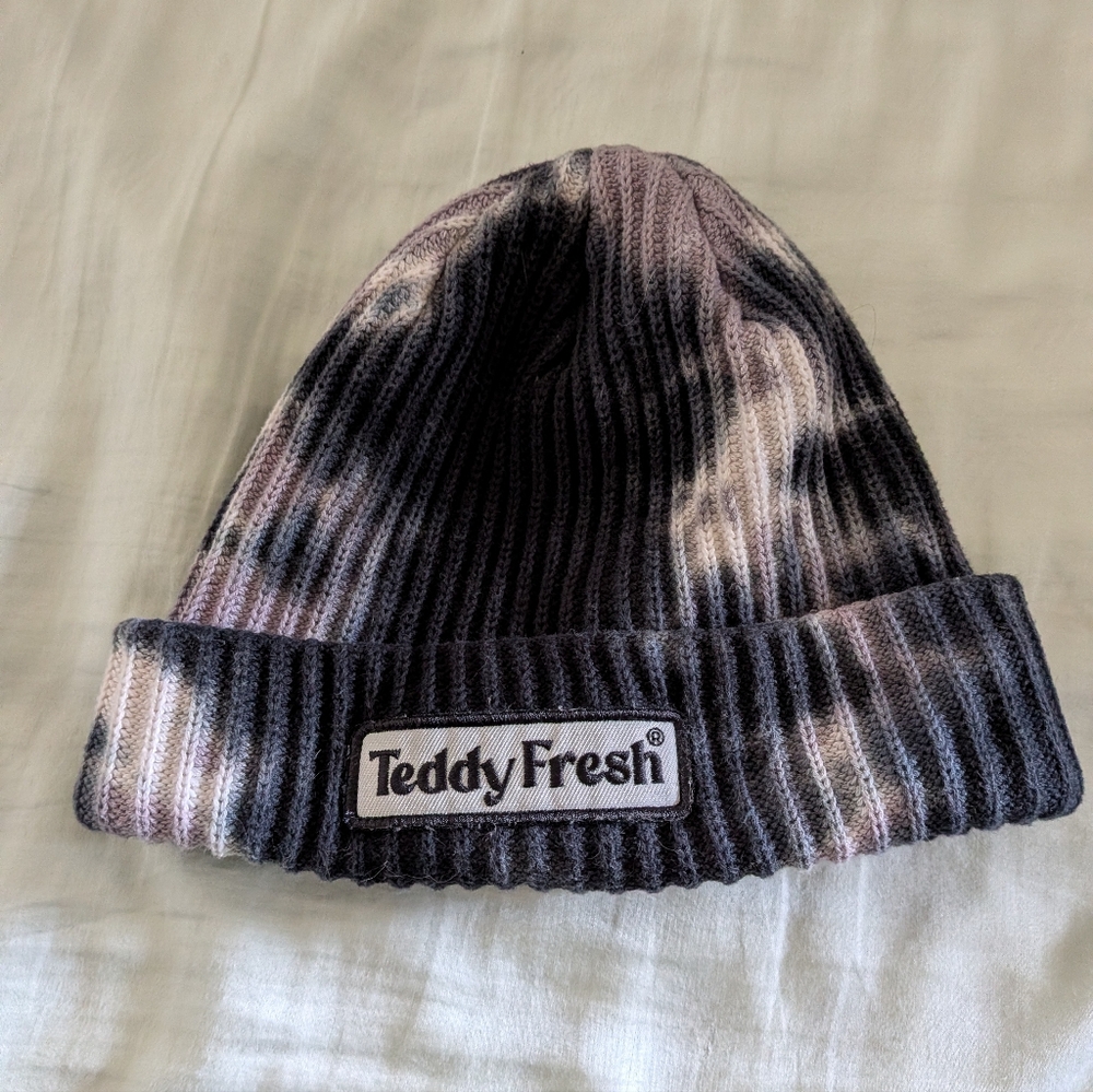 Teddy Fresh Black & Cream Ribbed Tie-Dye Beanie
